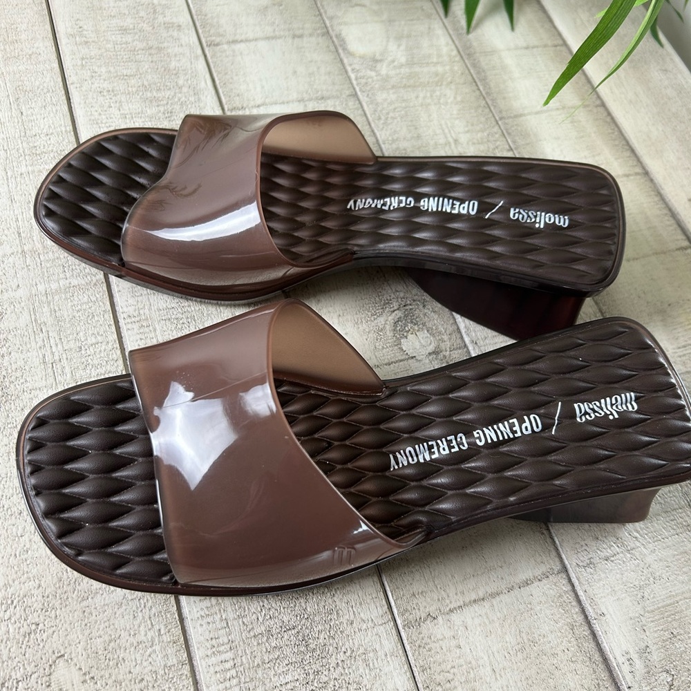 Melissa Opening Ceremony X Ladii Mule Sandal Sz 8 Brown

Heel size 2-2.9